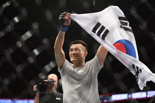 韩国队轻取中国队，辛杜刷新纪录