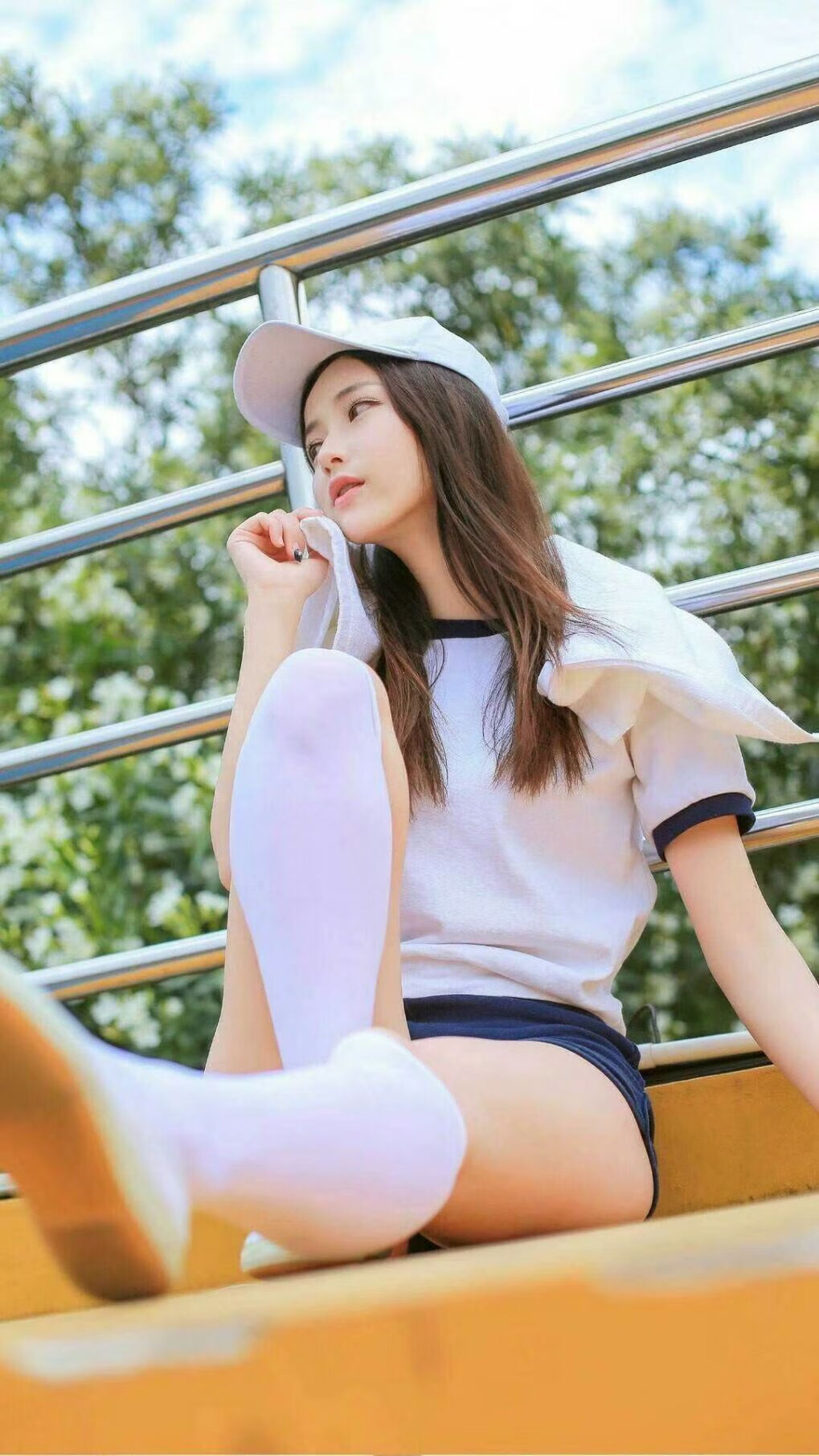 宿命之夜，当新西兰的月光照亮红牛竞技场，马丁内利在无声处听惊雷